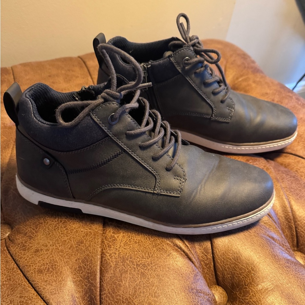 Crown Vintage Elner Mid-Top Sneaker